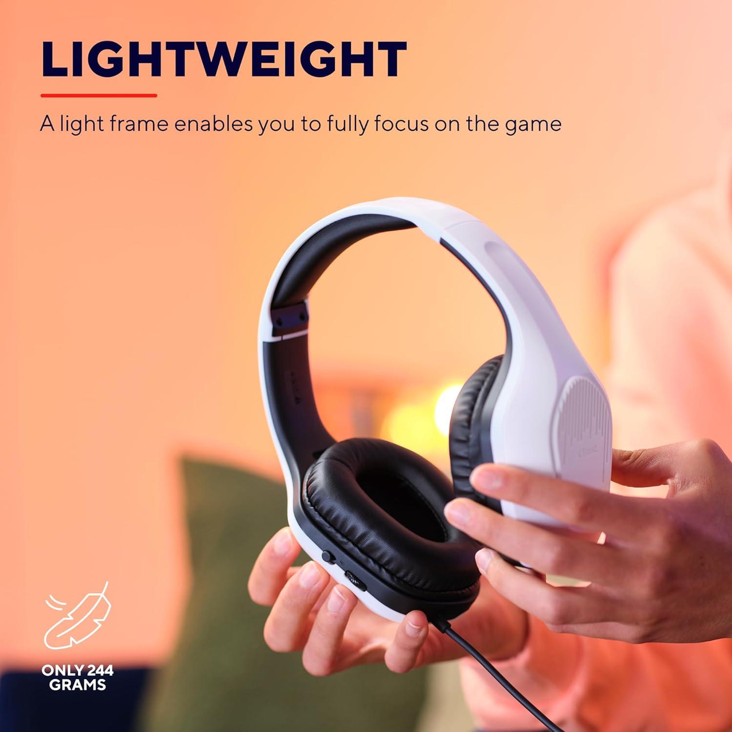 Trust Gaming GXT 415PS Zirox Lightweight Wired Gaming Headset for PS5 – 50mm Drivers, Foldaway Mic, 3.5mm Jack, White