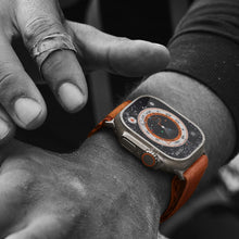 Apple Watch Series Ultra 49mm GPS + Cellular – Titanium Case, Orange Alpine Loop